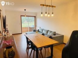 Apartamento Tiko em venda, na Praceta do Paço dos Moinhos, localizado em Alenquer, no concelho de Porto