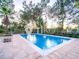 Apartamento Tiko em venda, na Rua de Alcoutim, localizado em Grandola, no concelho de Setúbal